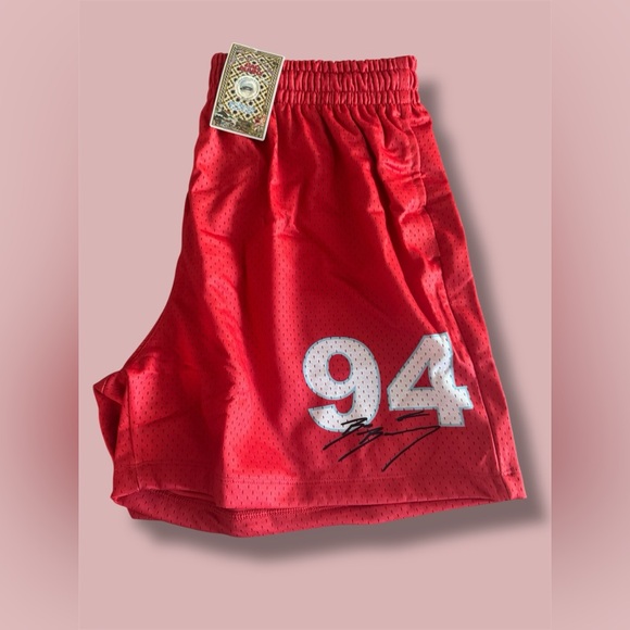 Bad Bunny Debi Tirar Mas Fotos Puerto Rico Red Athletic Men's Shorts Size Medium - Picture 3 of 5